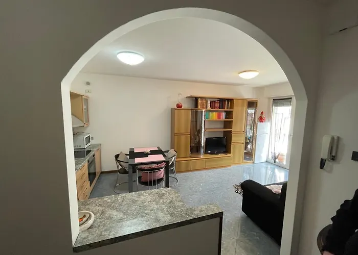 Alba Apartman Tirano