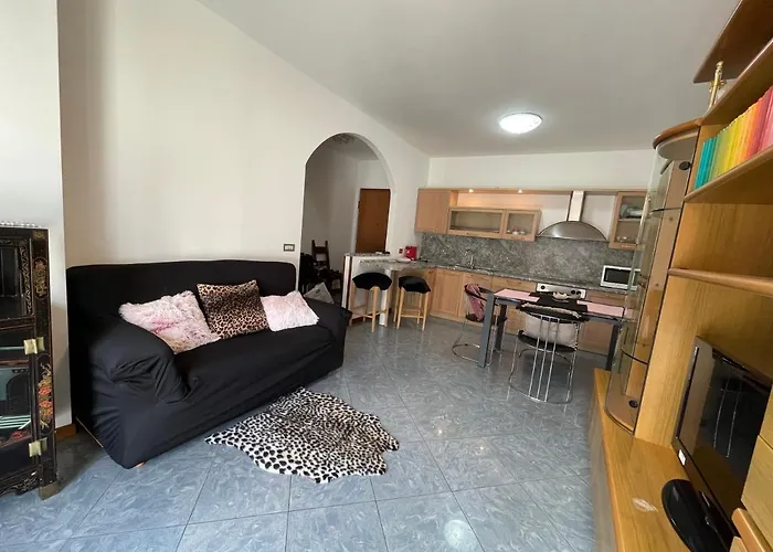 Alba Apartman Tirano